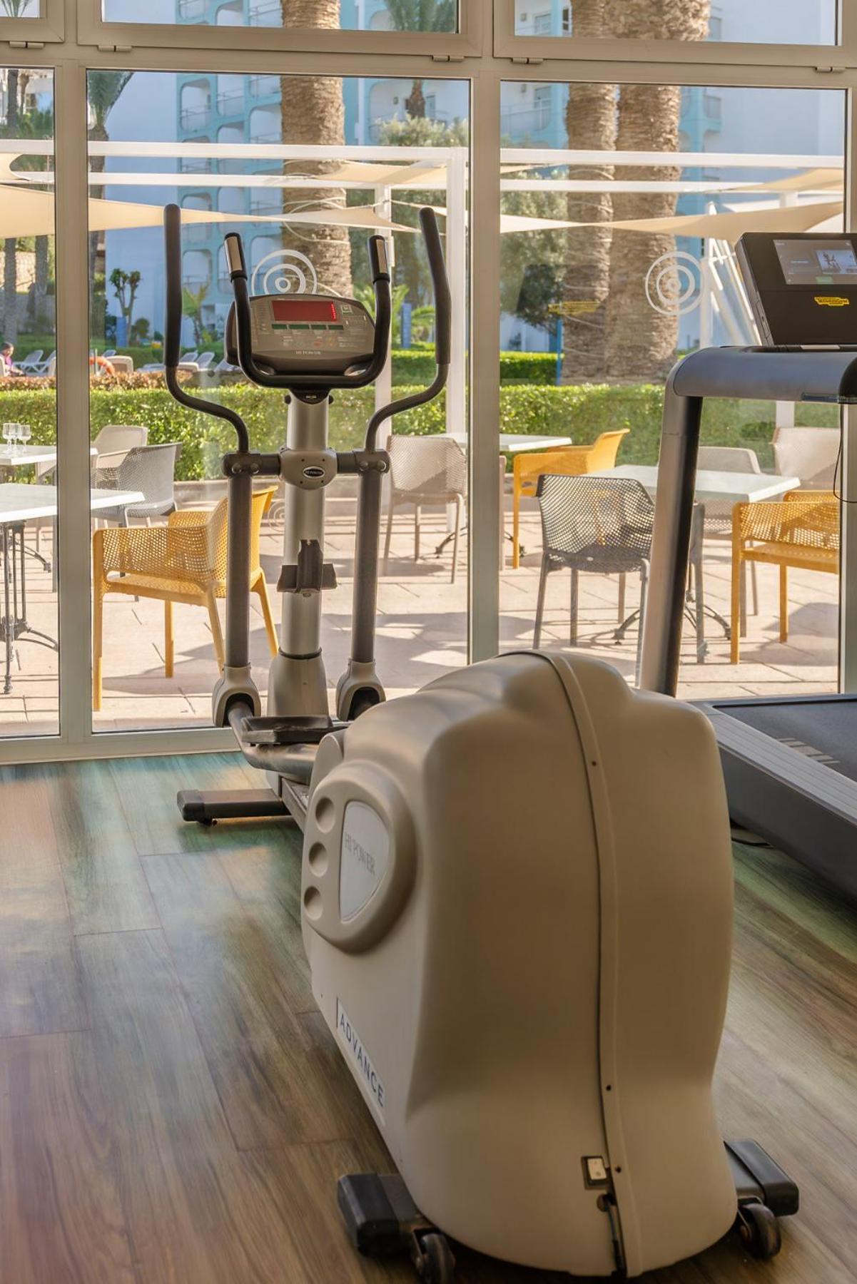 ホテル ケンジ ヨーロッパ アガディール エクステリア 写真 An elliptical trainer